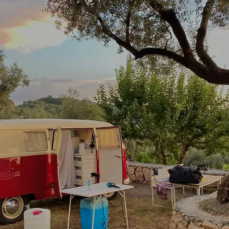 Kruje Camping * Krujë