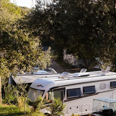 Kemp Kruje Camping *