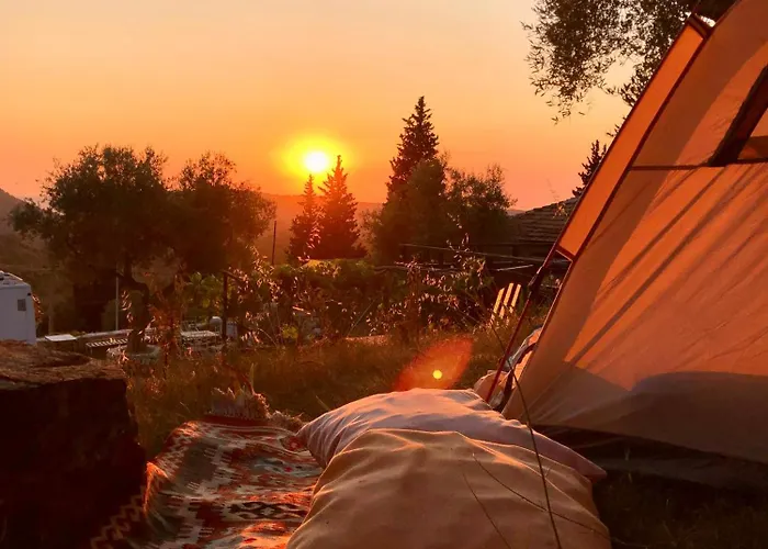 Kruje Camping Kamp alanı Krujë